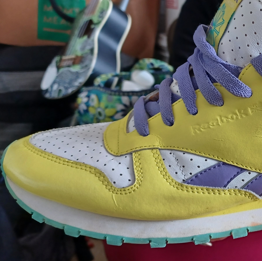 Vintage Reebok Classics yellow and purple size 10w